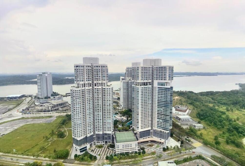 C0704 Almas Suite Seaview & Netflix Stay Nusajaya  Εξωτερικό φωτογραφία